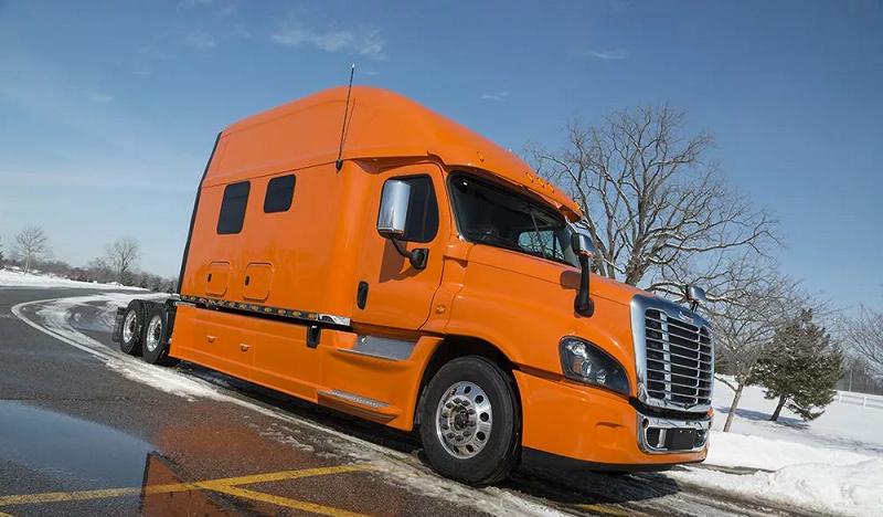 кабина лёгкого грузовика